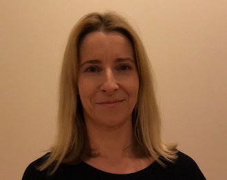 Author Photograph Helen Rolfe (4)