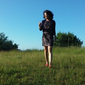 Marie Phillips Author Picture